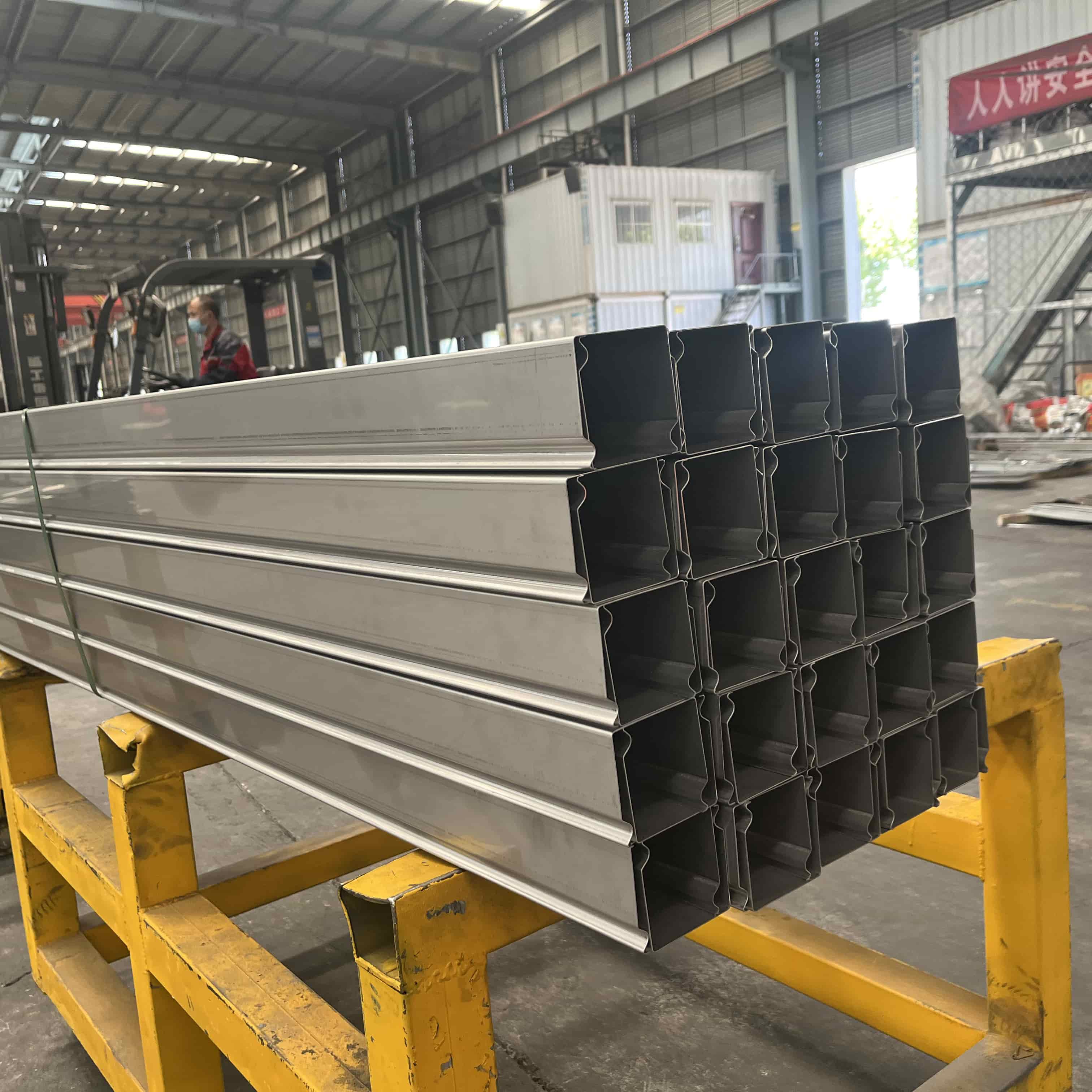 ថាសខ្សែ Trough ប្ដូរតាមបំណង