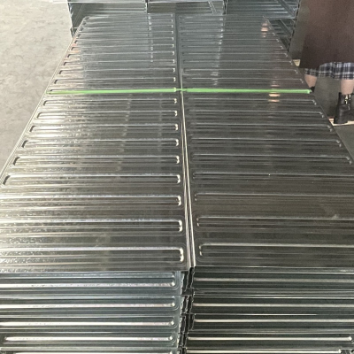 ថាសខ្សែដែលសន្សំថាមពល