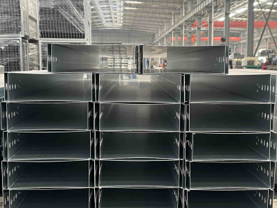 ថាសដាក់ខ្សែកាបធំ