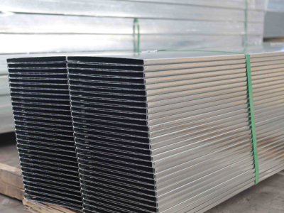 ថាសខ្សែដី