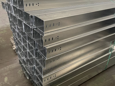 ថាសខ្សែកាប galvanized