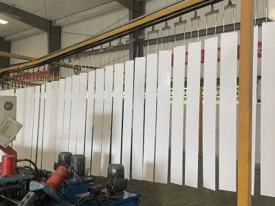 ថាសខ្សែការពារភ្លើង