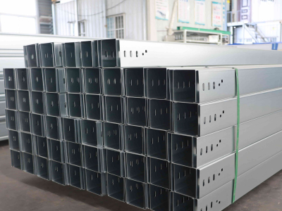 ថាសដាក់ខ្សែស័ង្កសីក្តៅ